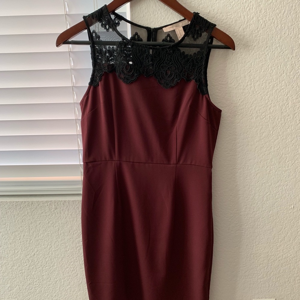 Fitted purple dress
